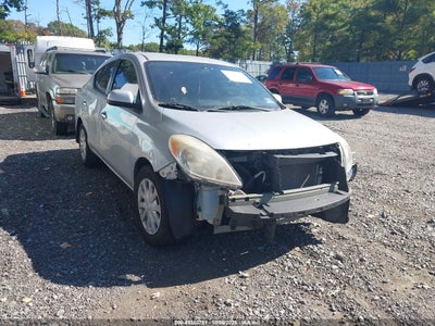 NISSAN VERSA 2013