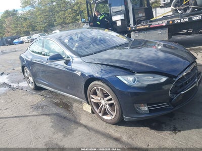 TESLA MODEL S 2014