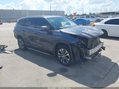 TOYOTA HIGHLANDER 2022