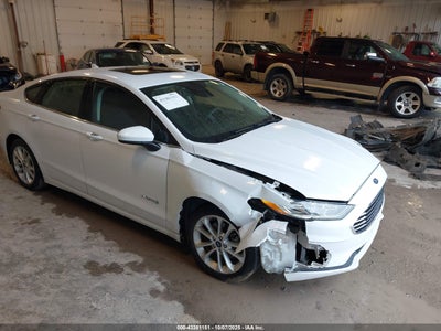 FORD FUSION HYBRID 2019