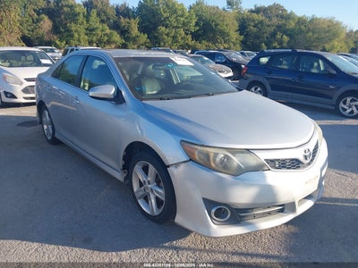 TOYOTA CAMRY 2012