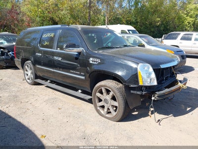 CADILLAC ESCALADE ESV 2011