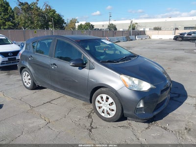TOYOTA PRIUS C 2012