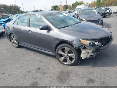 TOYOTA CAMRY 2013