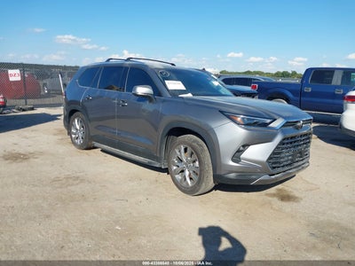 TOYOTA GRAND HIGHLANDER 2025
