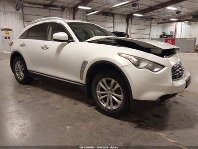 INFINITI FX35 2010