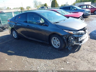 TOYOTA PRIUS PRIME 2017
