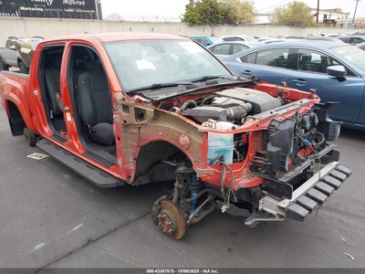 TOYOTA TACOMA 2018