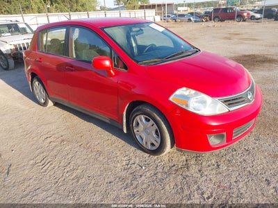 NISSAN VERSA 2010