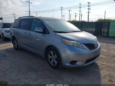 TOYOTA SIENNA 2014