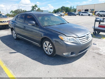 TOYOTA AVALON 2011