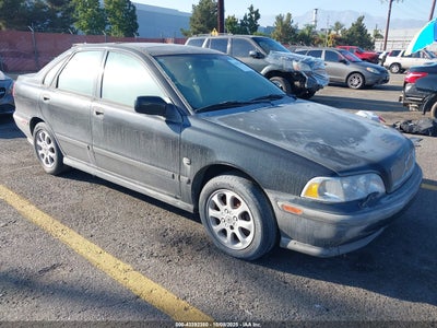 VOLVO S40 2000