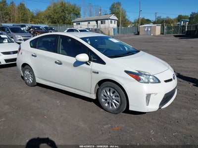 TOYOTA PRIUS PLUG-IN 2013