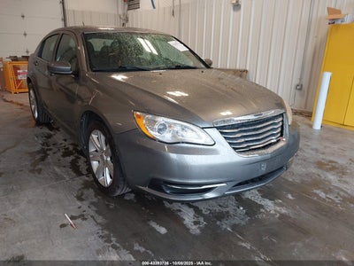 CHRYSLER 200 2011