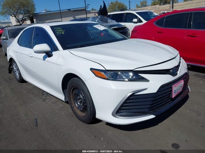 TOYOTA CAMRY HYBRID 2024