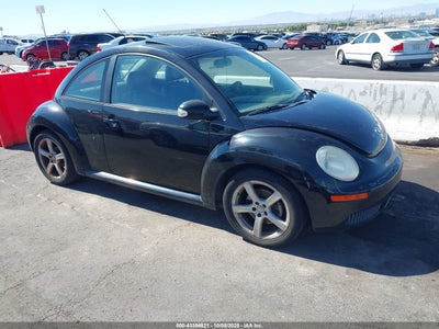VOLKSWAGEN NEW BEETLE 2009