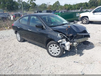 NISSAN VERSA 2016