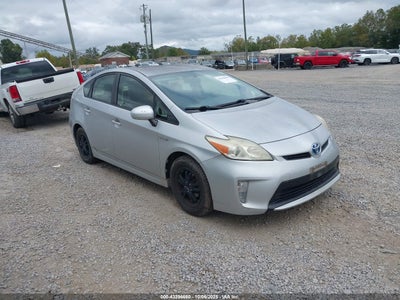 TOYOTA PRIUS 2014