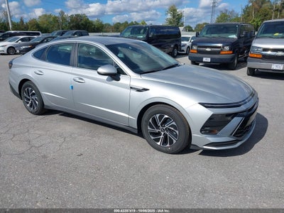 HYUNDAI SONATA HYBRID 2026