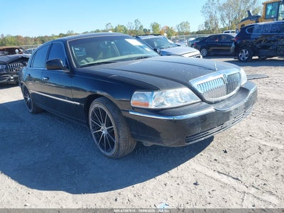 LINCOLN TOWN CAR 2006