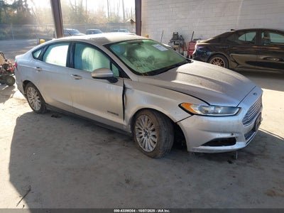 FORD FUSION HYBRID 2015
