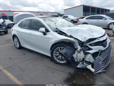 TOYOTA CAMRY 2018