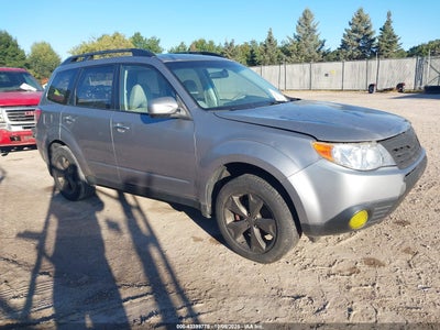 SUBARU FORESTER 2011