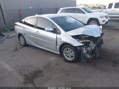 TOYOTA PRIUS PRIME 2021