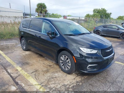 CHRYSLER PACIFICA HYBRID 2023