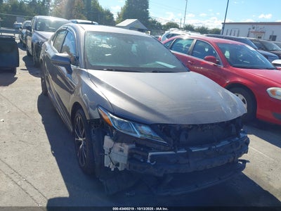 TOYOTA CAMRY 2019