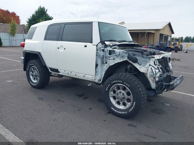 TOYOTA FJ CRUISER 2013
