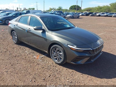 HYUNDAI ELANTRA HYBRID 2025