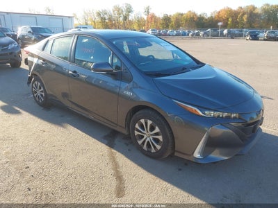 TOYOTA PRIUS PRIME 2021