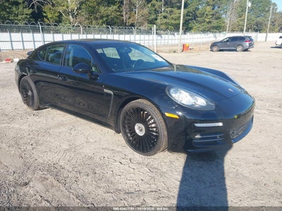 PORSCHE PANAMERA 2016