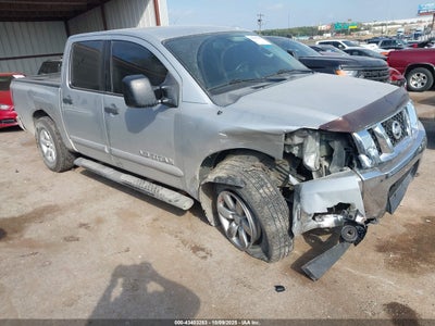 NISSAN TITAN 2014