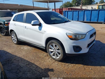 MITSUBISHI OUTLANDER SPORT 2015