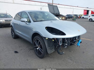 PORSCHE MACAN 2025