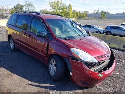 TOYOTA SIENNA 2009