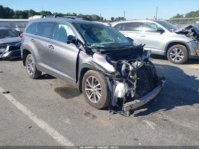 TOYOTA HIGHLANDER 2017