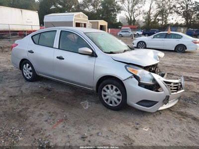 NISSAN VERSA 2017