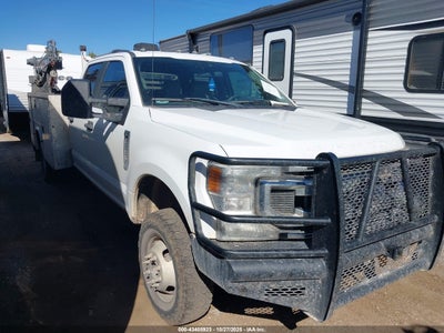 FORD F-350 CHASSIS 2021