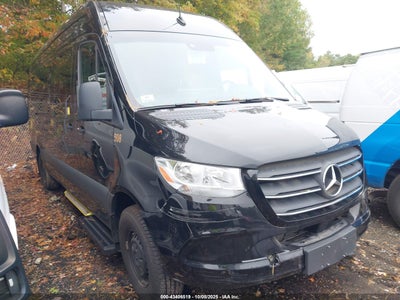 MERCEDES-BENZ SPRINTER 2500 2024