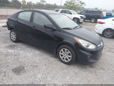 HYUNDAI ACCENT 2013