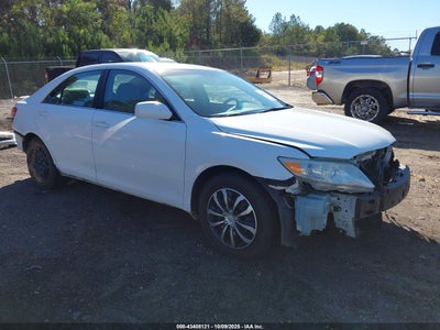 TOYOTA CAMRY 2011
