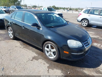 VOLKSWAGEN JETTA 2010