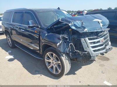CADILLAC ESCALADE ESV 2017