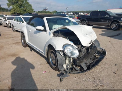 VOLKSWAGEN BEETLE 2013