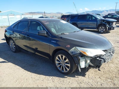 TOYOTA CAMRY HYBRID 2015