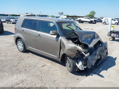 SCION XB 2012