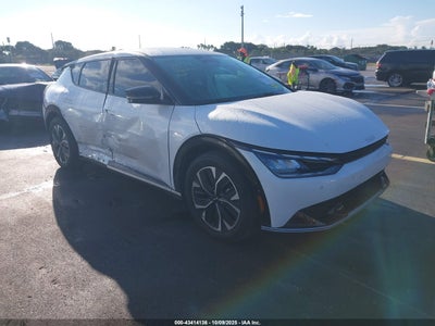 KIA EV6 2024